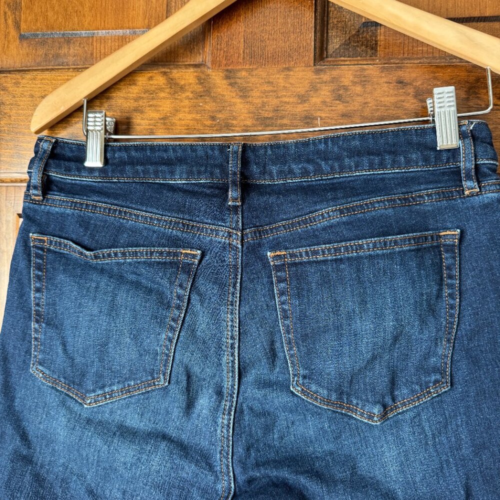 LOFT Dark Rinse 5-Pocket Denim Capris Size 27/4 - Picture 10 of 11